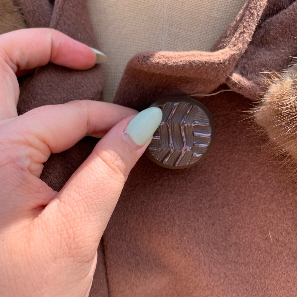 Vintage Wool Trench Coat with Real Fur Trim - Picture 5 of 16